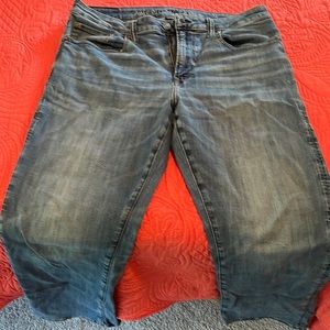 American Eagle air flex relaxed straight mens jeans